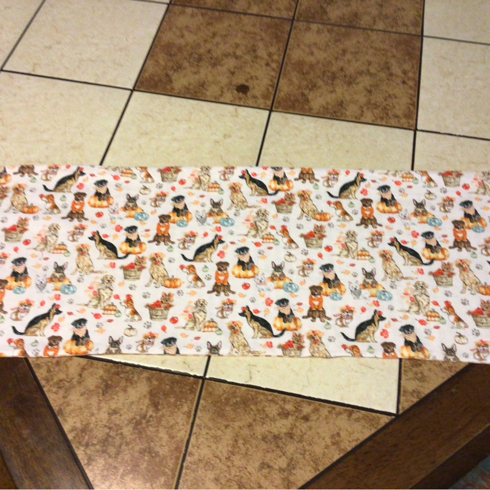 Dogs and pumpkins table runner